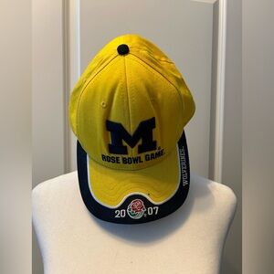 2007 ROSE BOWL MICHIGAN WOLVERINES YELLOW HAT CAP ADJ. UNISEX BASEBALL
